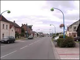 Nous traversons la commune Axonaise de Montescourt-Lizerolles. Nous nous situons en région ...