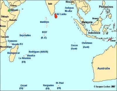 Cet océan se trouve à l'est de l'Afrique et à l'ouest de l'Australie et au sud de certains pays asiatiques comme l'Inde par exemple.