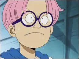 Ce personnage est l'homme à tout faire de celle qui est juste au-dessus.