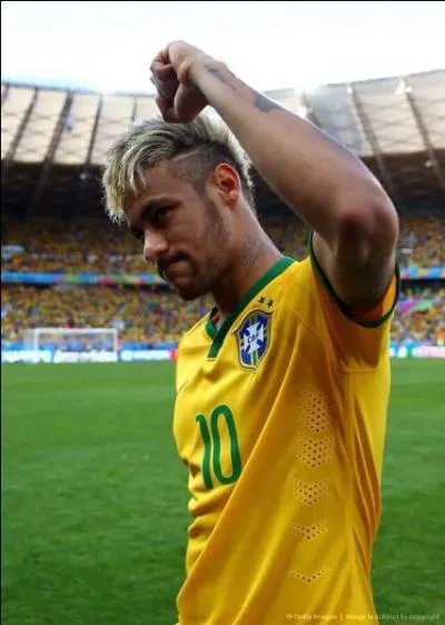 Dans quel club joue-t-il ?