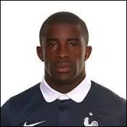 Comment s'appelle ce joueur de foot ?