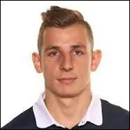 Comment s'appelle ce joueur de foot ?