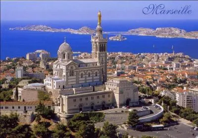 Pour finir, une question très facile... Qui joue au stade vélodrome de Marseille ?