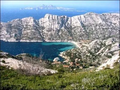 Le parc national des Calanques a été créé en quelle année ?