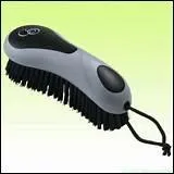 Le bouchon décrotte les parties charnues.