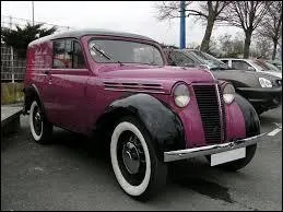 Le quel de ces anciens modèle Renault se déclinait en fourgonnette ?