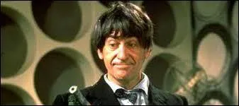 Comment s'appelle l'acteur qui joue le 2&egrave;me Docteur ?