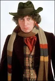 Comment s'appelle l'acteur qui joue le 4&egrave;me Docteur ?