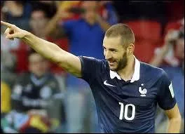 Le n°10 est un attaquant et non un milieu comme on pourrait le croire, c'est...