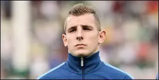 Le n°17 est le plus jeune joueur de cette sélection, il se nomme...