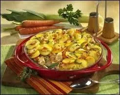 Ce plat traditionnel de la gastronomie alsacienne se compose notamment de différentes viandes, de pommes de terre, de légumes, d'épices et d'oignons. Avant la cuisson, cette préparation doit mariner plus de 24h dans le vin blanc. Ce plat consistant se nomme :