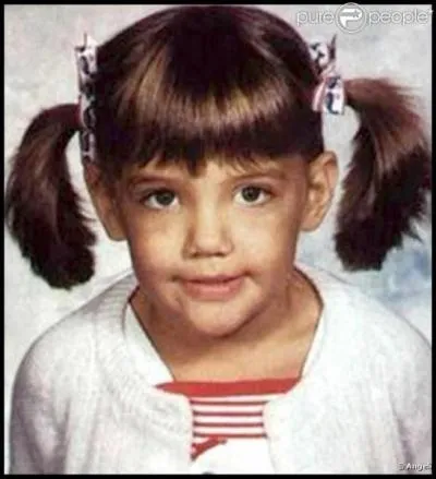 Qui est cette jolie petite fille ?