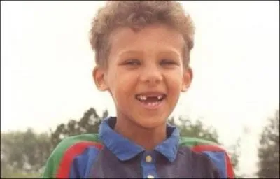 Qui est ce joli petit garçon ?