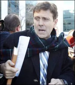 Au printemps 2006, quel docteur s'est particulièrement "illustré" dans le monde du cyclisme professionnel ?