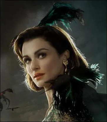 Toutes les sorcières ont un objet qui leur sert de baguette. Mais celle d'Evanora a une forme spéciale. Quelle est-elle ?