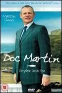 Qui tient le rôle principal dans l'adaptation française de la série britannique "Doc Martin" ?