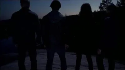 Pourquoi John Blackwell voulait-il tuer Faye, Jake, Adam et Mélissa ?