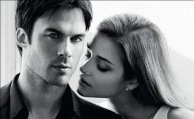 Dans la pub de quel parfum apparaît-il ?