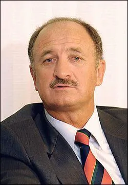 Qui est l'entraîneur du Brésil ?