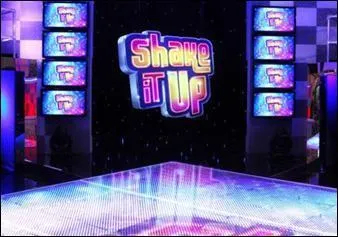 CeCe laisse un objet dans le studio qui va provoquer un incendie. De quel objet s'agit-il ?