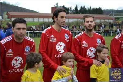 Quelle était la profession du père de M.Pokora ?