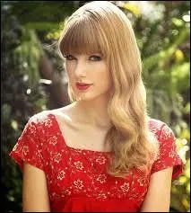 Cette star est connue pour son style country. Parmi ses albums, il y a "Red". Les fans de Taylor Swift s'appellent :