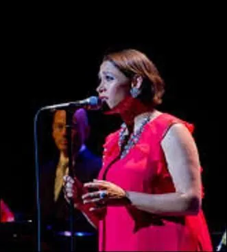 Indice - Je ne veux pas travailler.
Quelle couleur est en lien avec le nom de ce groupe ?