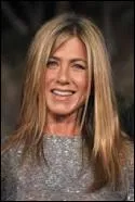 Comment s'appelle le chien de Jennifer Aniston ?