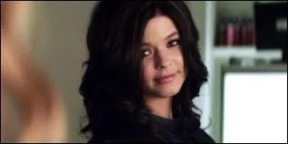 Pour qui Alison se faisait-elle passer ?