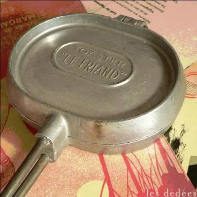 Quel est le nom de cet objet ancien ?