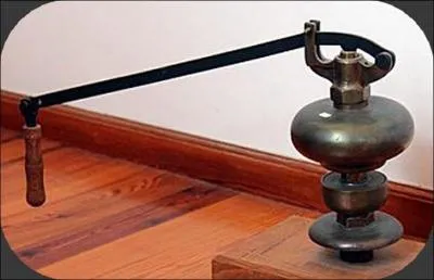 Quel est le nom de cet objet ancien ?