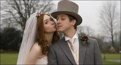 En 2011, Arthur Darvill (alias Rory Williams) et Karen Gillan (alias Amy Pond) auraient fait semblant de se mettre ensemble en dehors de Doctor Who.