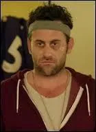 Qui surnomme Jim Moralès, "Gros Jim" ?