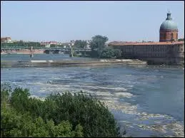 Laquelle de ces villes se trouve sur la Garonne ?