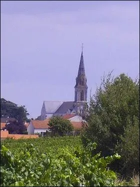 Si vous souhaitez garder vos objets en état, autant ne pas emménager dans cette ville de la Maine-et-Loire se prénommant Bouzillé ! Quelle est sa superficie ?
