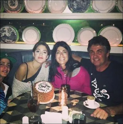 Comment les parents de Martina s'appellent-ils ?