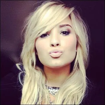 Comment appelle-t-on ses fans ?