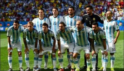 Le match Argentine - Belgique marque le premier but d'un attaquant fortement critiqué car peu en vue et permet à son équipe de passer en demi-finale sans trop forcer. Qui est-ce ?