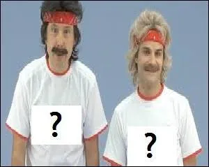 Qui est à droite sur la photo ?