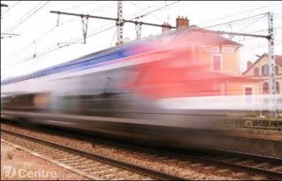 ... en retard à la gare, ces ... gens ont manqué leur train et errent sur le quai comme des âmes en peine.