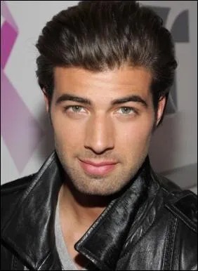 De quels instruments joue-t-il ?