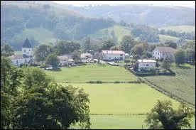 Suhescun est un village d'Aquitaine situé dans le département ...