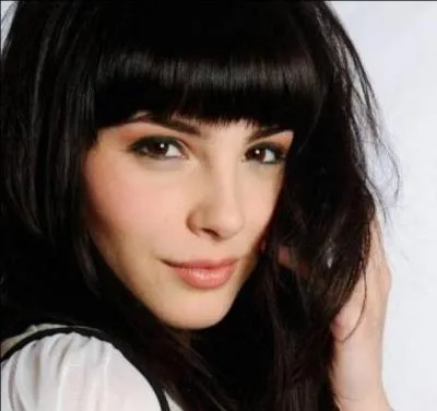 Comment s'appelle l'actrice qui jouait Joy Freire ?