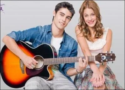 Qui Violetta embrasse-t-elle à la fin de la saison ?