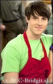 Dans quelle série joue Shane Harper ?