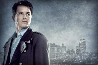 Jack a embrassé Rose et le Docteur (sur la bouche).