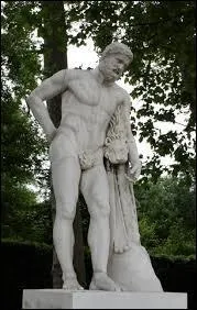 Lequel de ces dieux (noms romains) est le père d'Hercule (Héraclès)?