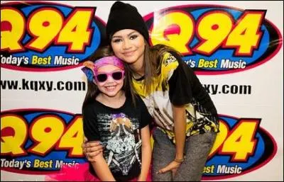 Zoey a-t-elle des frères ?