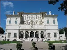 Nous voici arrivés devant un célèbre endroit. Lequel ?