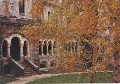 Dans quel département devrez-vous vous rendre pour admirer d'En-Calcat près de Dourgne?